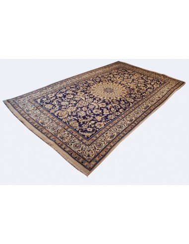 Hand knotted Persian Nain Rug